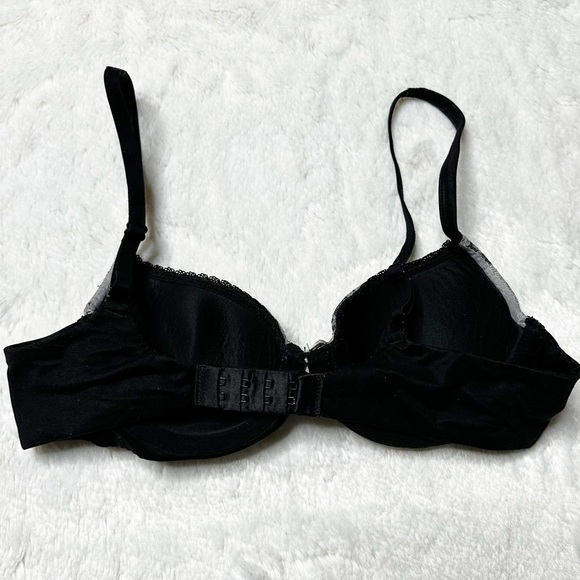 Victoria’s Secret Body by Victoria Lace Lightly Lined Demi Bra Grey Black 34B - Picture 3 of 10